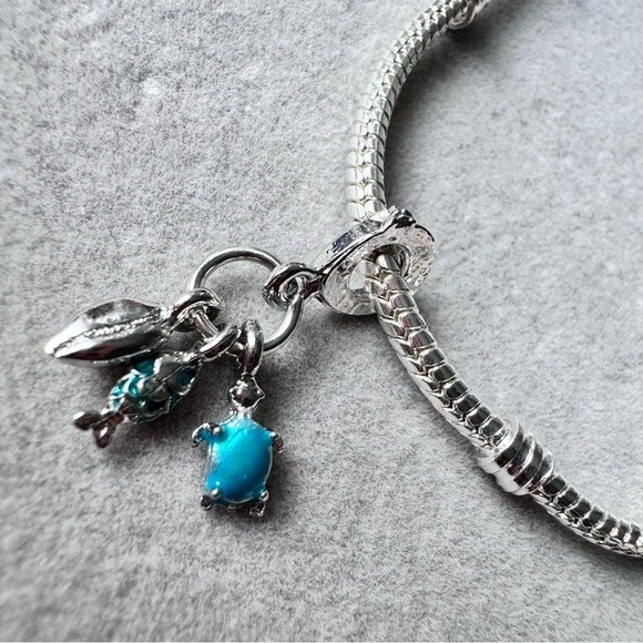 Sea Turtle and Sea Shell Charm UNBRANDED - Picture 8 of 10